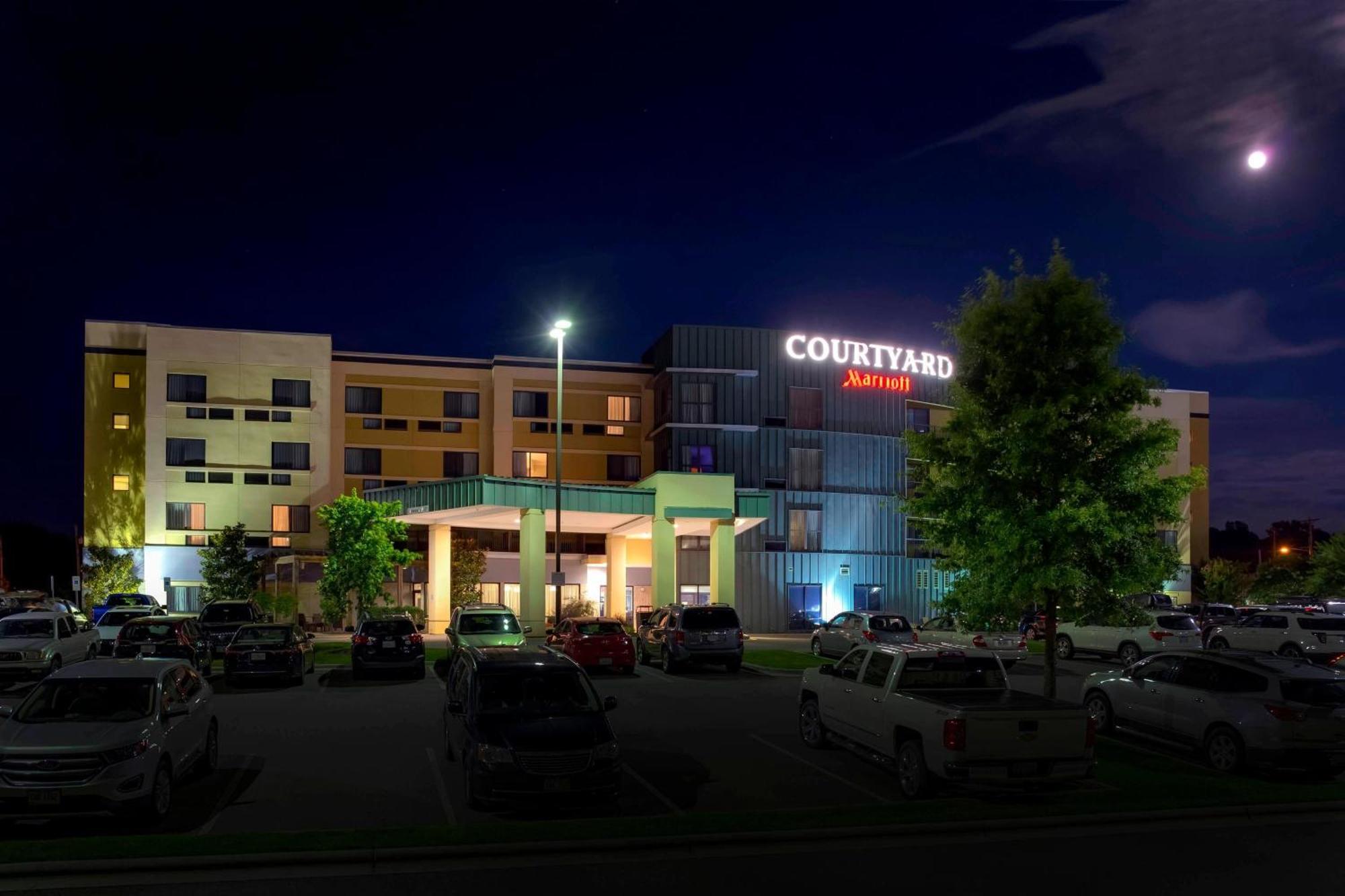 Courtyard Statesville Mooresville/Lake Norman מראה חיצוני תמונה