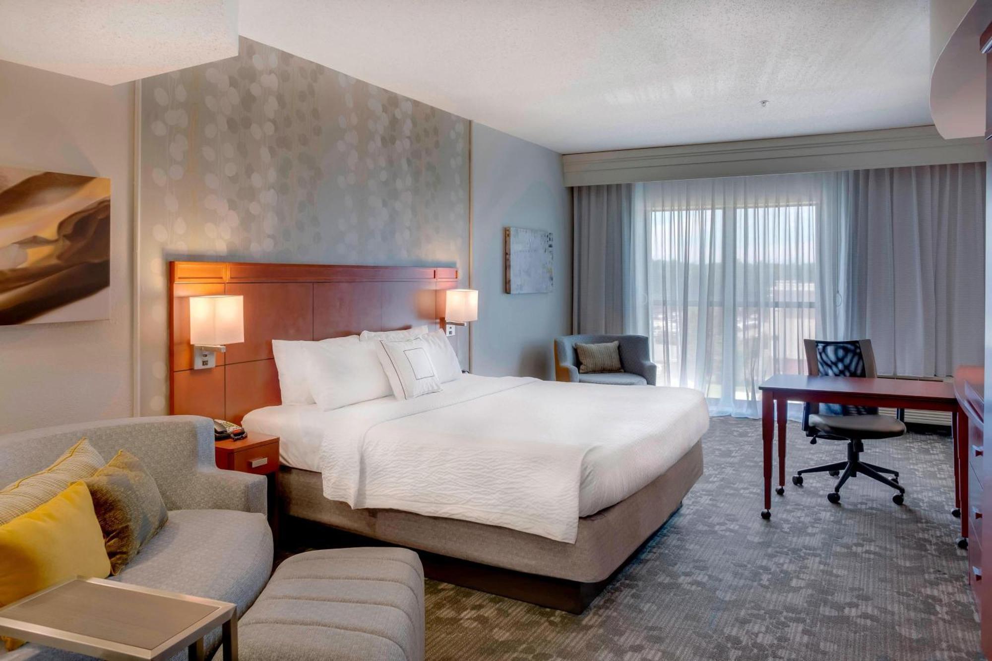 Courtyard Statesville Mooresville/Lake Norman מראה חיצוני תמונה