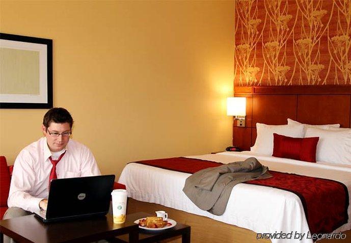 Courtyard Statesville Mooresville/Lake Norman חדר תמונה